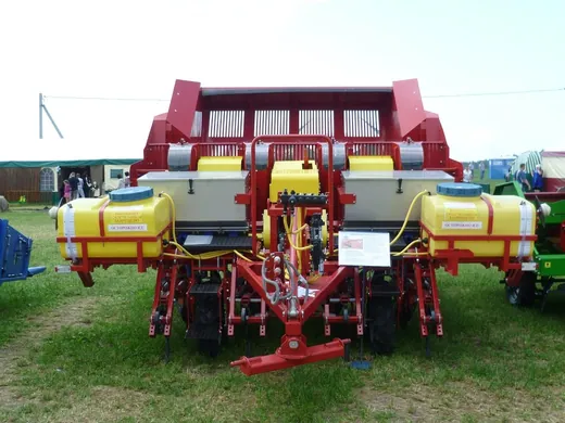 Картофелесажалка полунавесная четырехрядная СК-4 (Аналог Grimme GL-430)